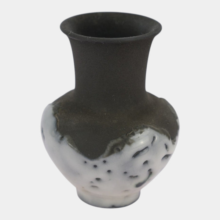 Rookwood Cirrus 1953 Vintage Mid Century Modern Pottery Black Ceramic Vase 6621