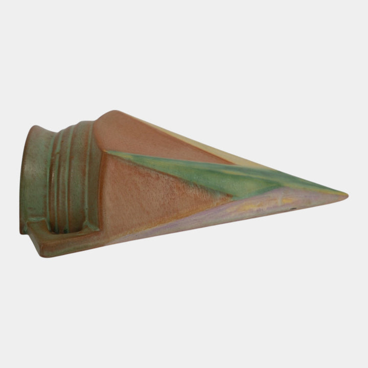 Roseville Futura Tan 1928 Vintage Art Deco Pottery Ceramic Wall Pocket 1261-8
