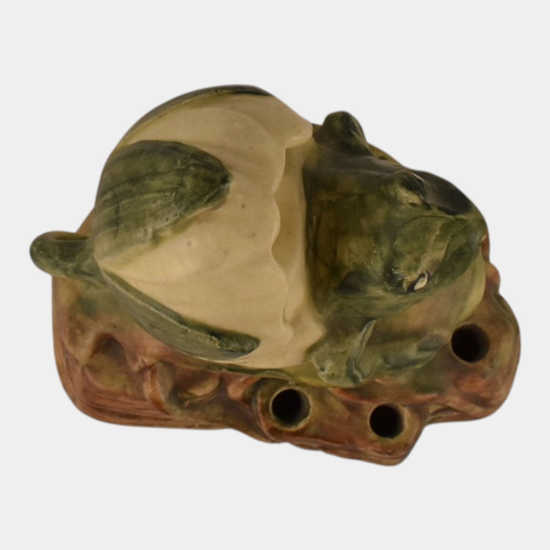 Weller Muskota 1920s Vintage Art Pottery Green Ceramic Frog In Lily Flower Frog