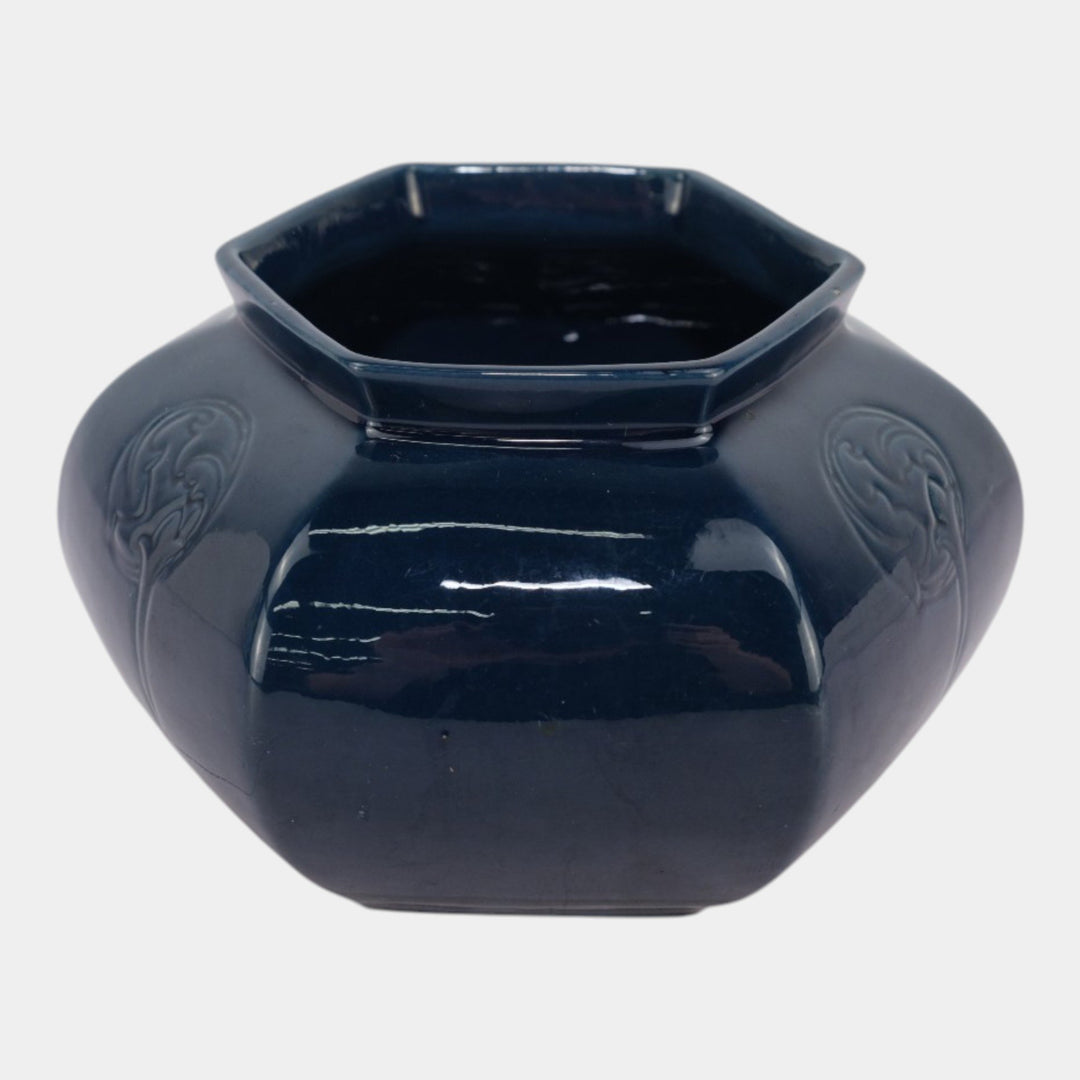 Roseville Rosecraft Hexagon 1925 Vintage Pottery Blue Ceramic Vase 138-4