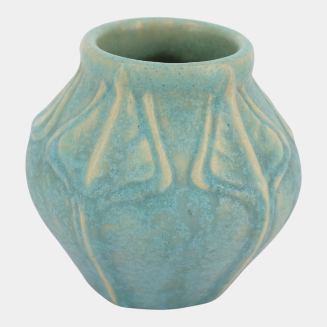 Van Briggle 1907-12 Arts And Crafts Pottery Blue Floral Relief Ceramic Vase