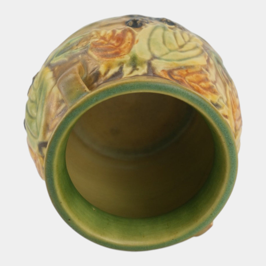 Roseville Blackberry 1932 Vintage Art Pottery Green Ceramic Bulbous Vase 567-4