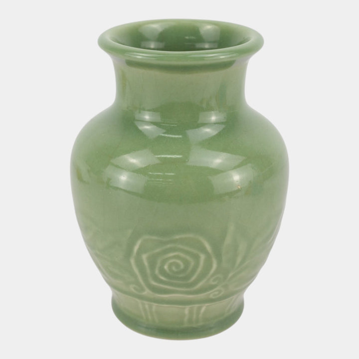 Rookwood 1944 Vintage Mid Century Modern Pottery Green Ceramic Vase 6767