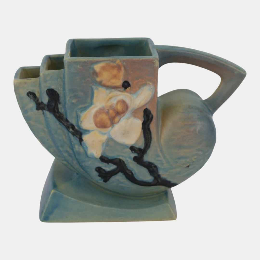 Roseville Magnolia Blue 1943 Mid Century Modern Pottery Cornucopia Vase 182-5