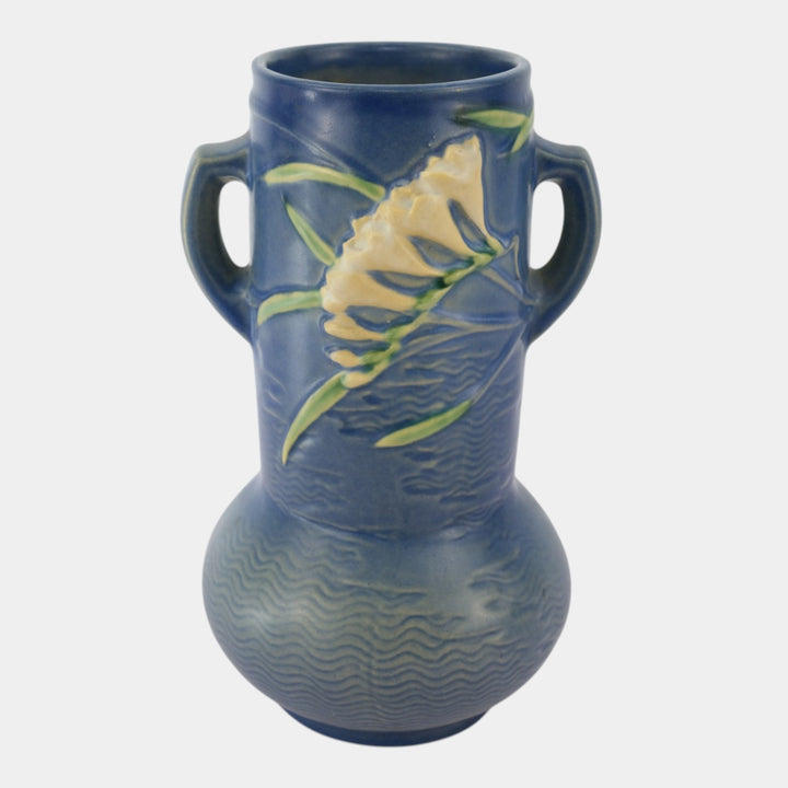 Roseville Freesia Blue 1945 Mid Century Modern Pottery Ceramic Vase 126-10