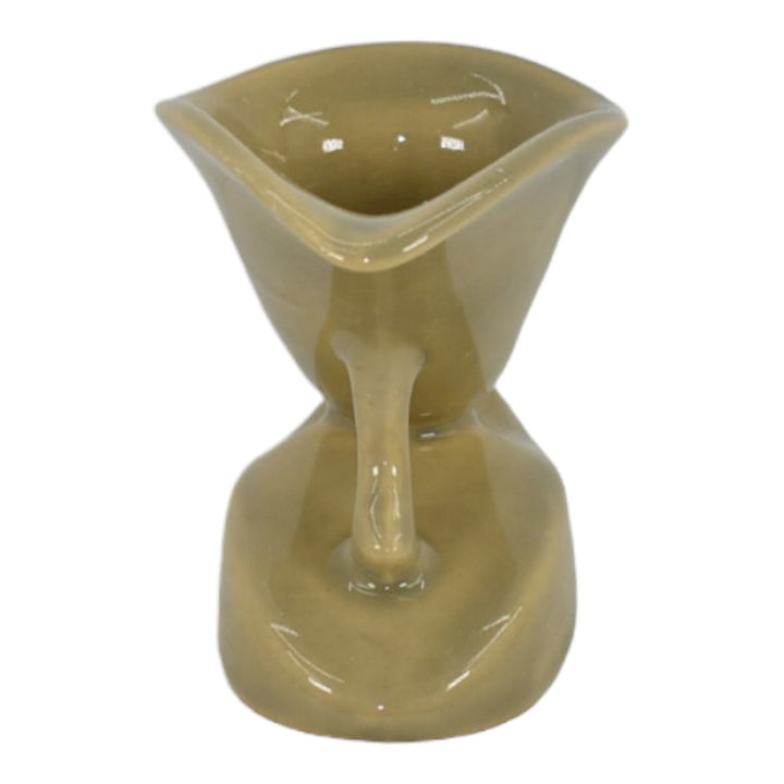 Roseville Mayfair Tan 1952 Mid Century Modern Pottery Cornucopia Vase 1018-6
