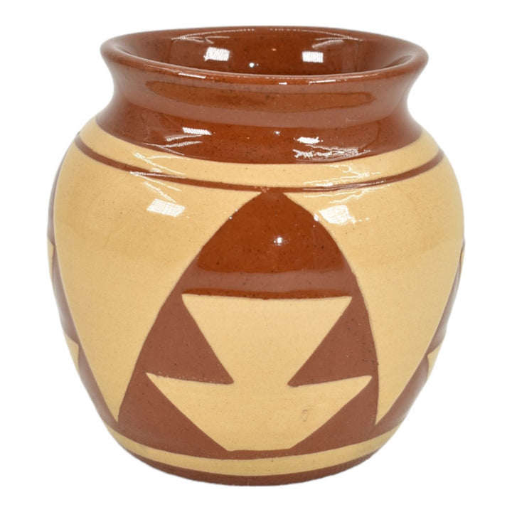 Pine Ridge Sioux Dakota Art Pottery Hand Made Geometric Design Ceramic Vase