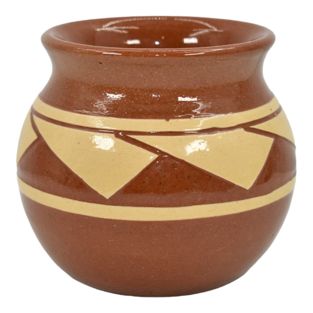 Pine Ridge Sioux Dakota Art Pottery Hand Made Native American Vase Cottier - Just Art Pottery