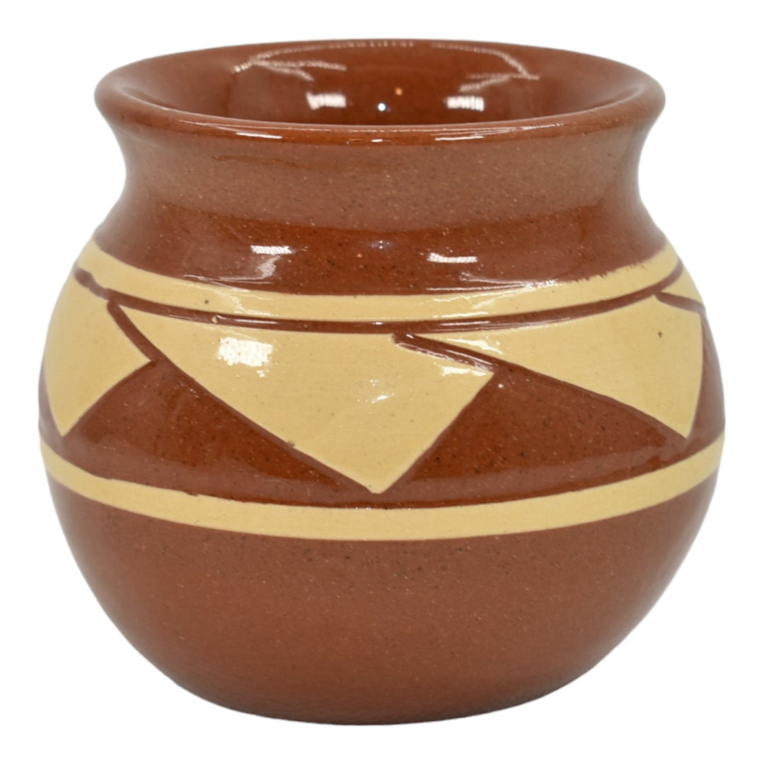Pine Ridge Sioux Dakota Art Pottery Hand Made Native American Vase Cottier - Just Art Pottery