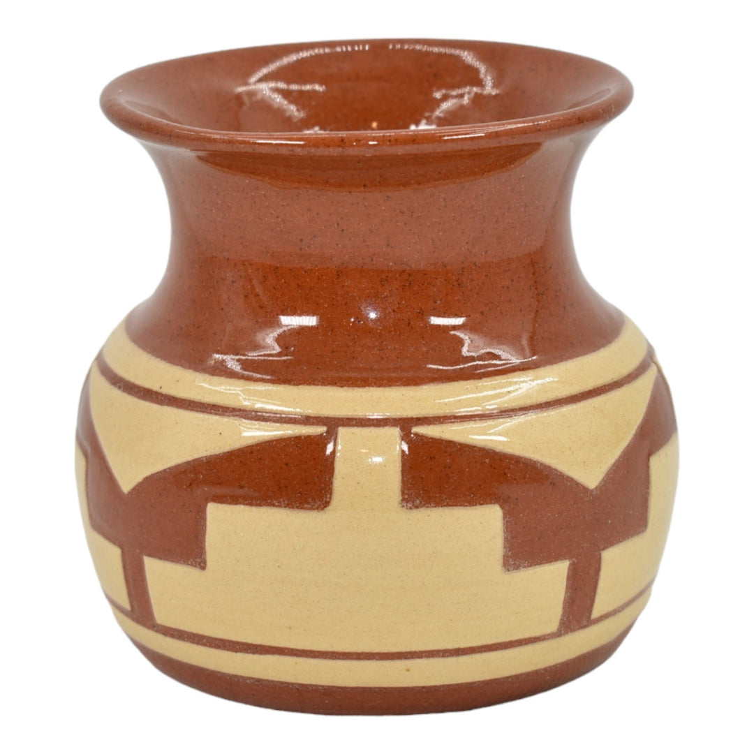 Pine Ridge Sioux Dakota Pottery Hand Made Native American Ceramic Vase Irving - Just Art Pottery