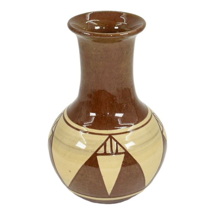 Pine Ridge Sioux Dakota Art Pottery Hand Made Native American Brown Vase Cottier - Just Art Pottery