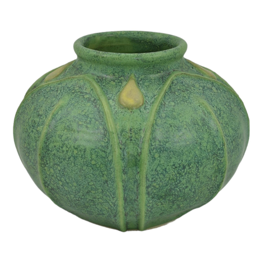 Jemerick Studio Pottery Hand Made Arts And Crafts Matte Green Yellow Bud Vase