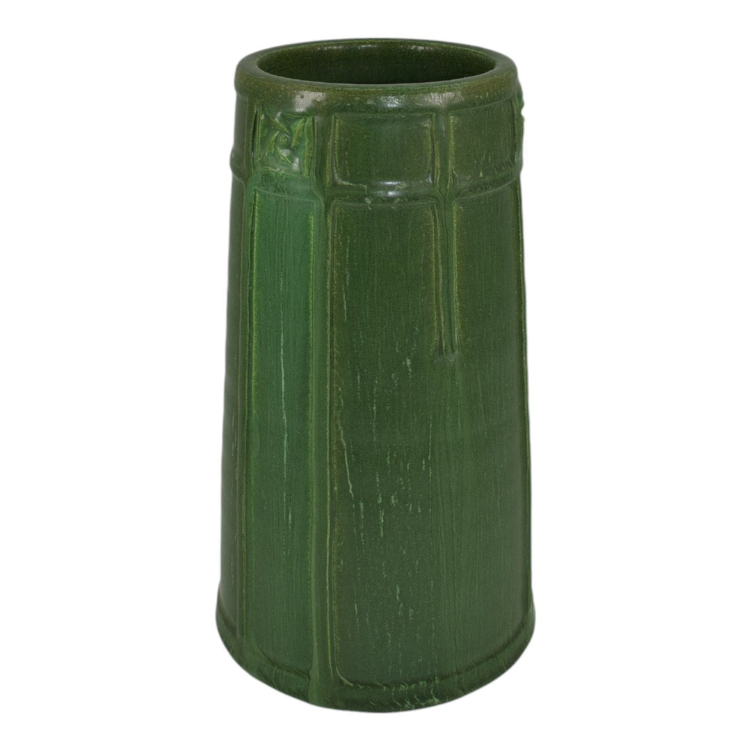Ephraim Faience 2002 Hand Made Art Pottery Bungalow Rose Matte Green Vase 004