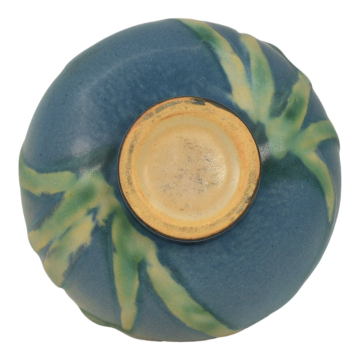 Roseville Iris Blue 1939 Vintage Art Pottery Ceramic Jardiniere Planter 647-3