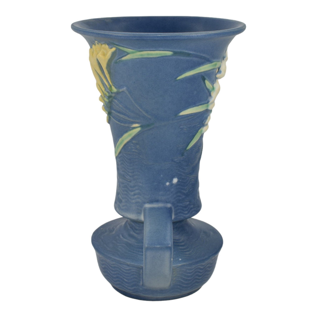 Roseville Freesia Blue 1945 Vintage Art Pottery Ceramic Vase 124-9