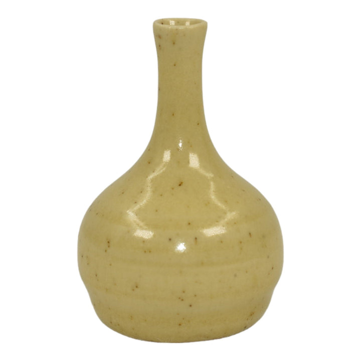 Pigeon Forge Tennessee Mid Century Modern Pottery Yellow Cabinet Vase Boling