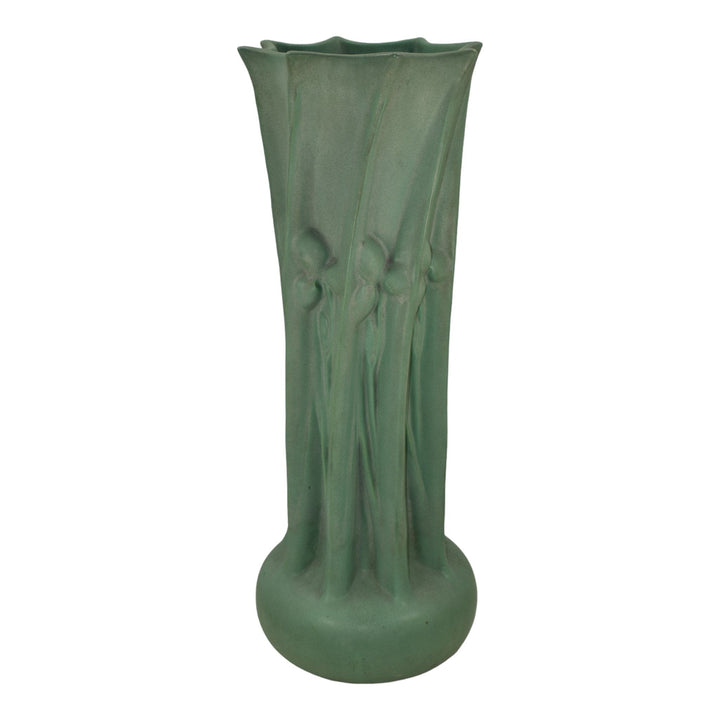 Teco Arts And Crafts Pottery Matte Green Iris Ceramic Floor Vase 177 Albert