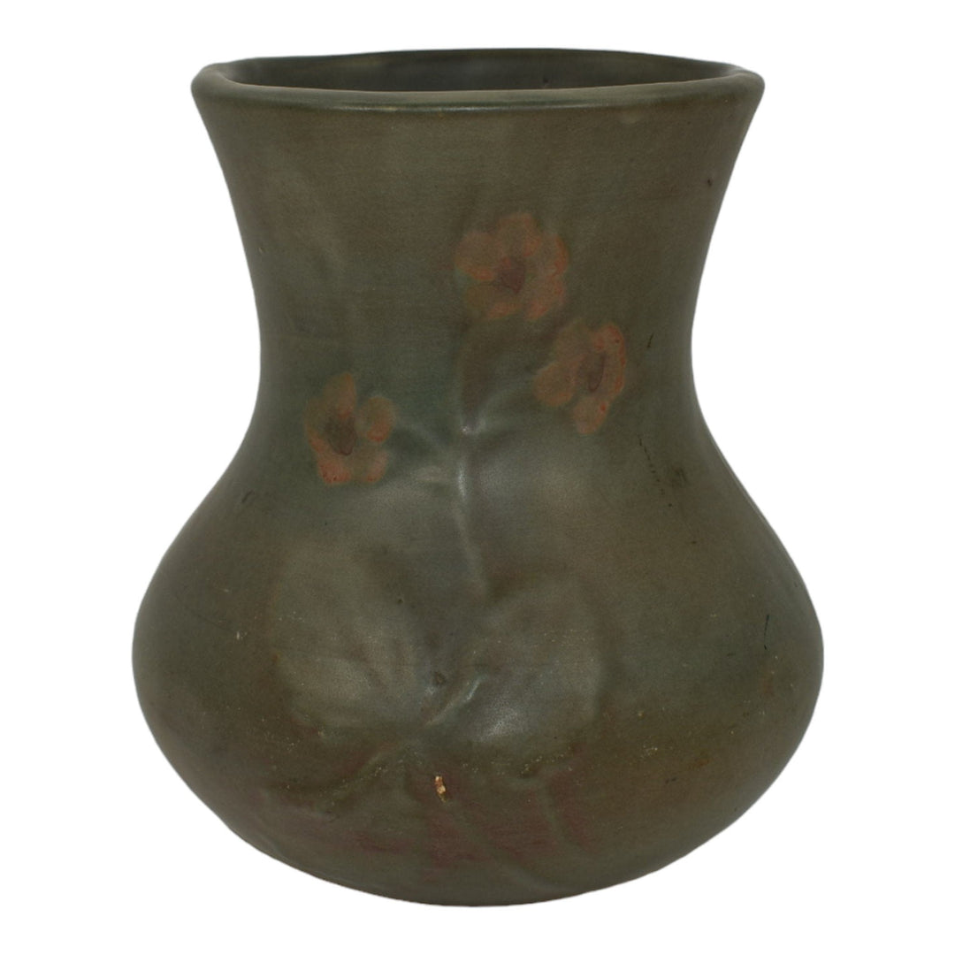Weller Kenova 1920s Vintage Pottery Lizard And Strawberries Green Ceramic Vase