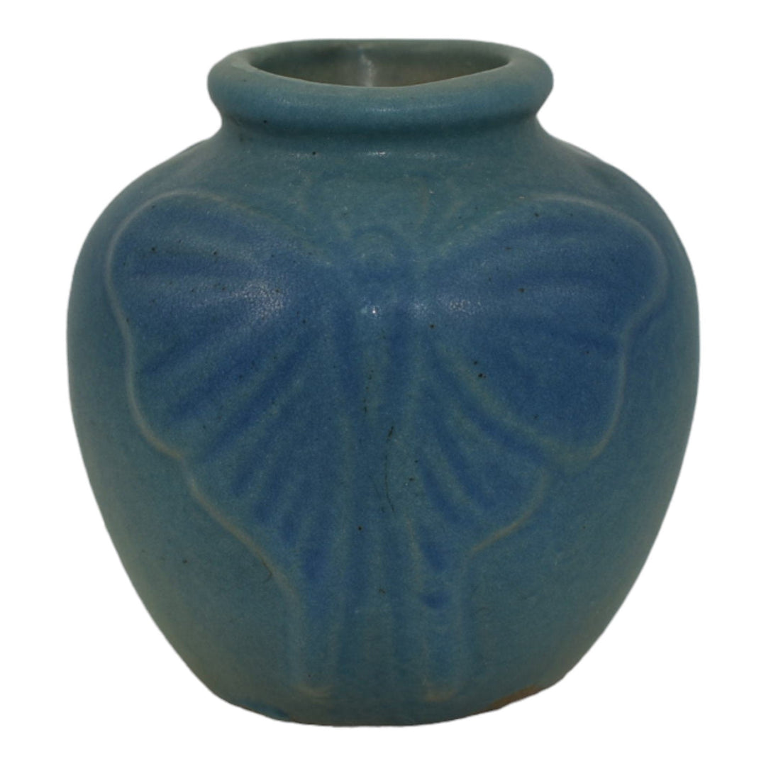 Van Briggle Late Teens Arts And Crafts Pottery Luna Moth Blue Ceramic Vase 683