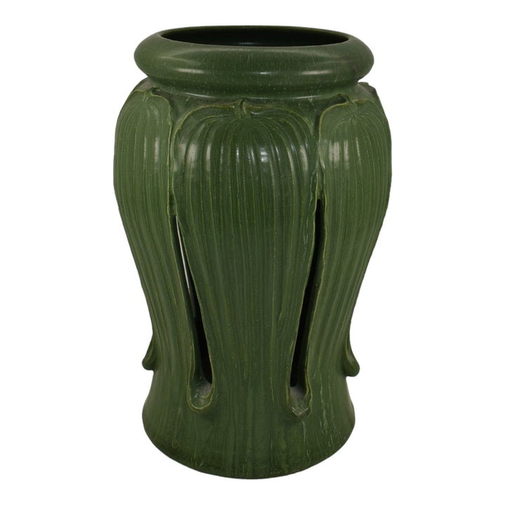 Ephraim Faience 2000 Pottery Matte Green Calabash Raindrop Leaf Ceramic Vase 727