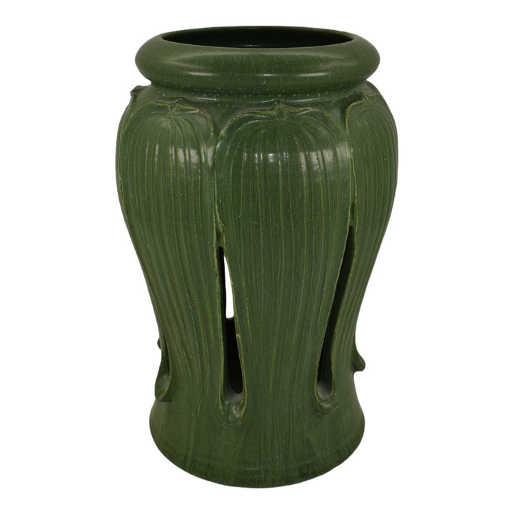Ephraim Faience 2000 Pottery Matte Green Calabash Raindrop Leaf Ceramic Vase 727