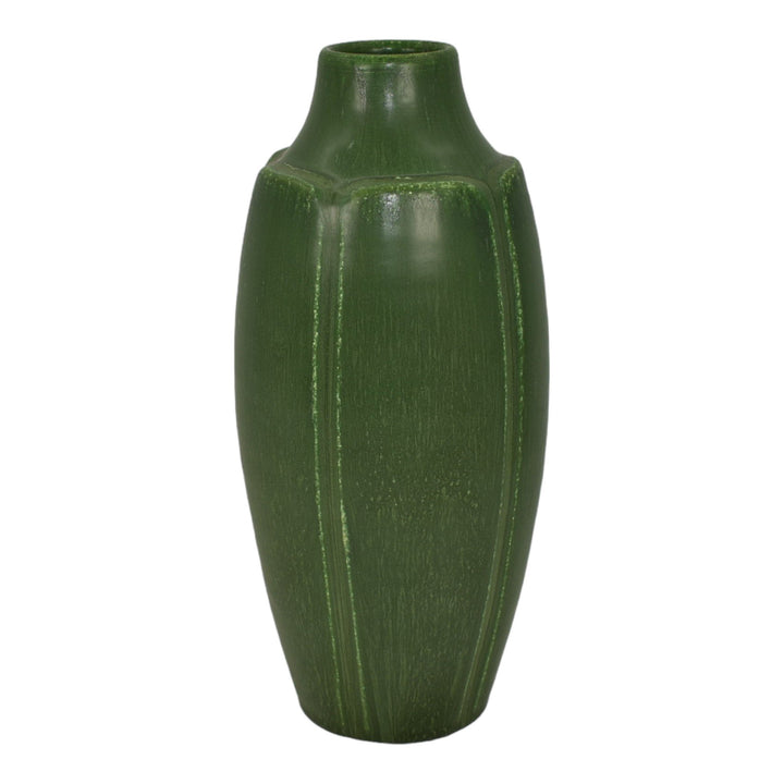 Ephraim Faience 2005 Hand Made Pottery Matte Green Nightingale Ceramic Vase 238