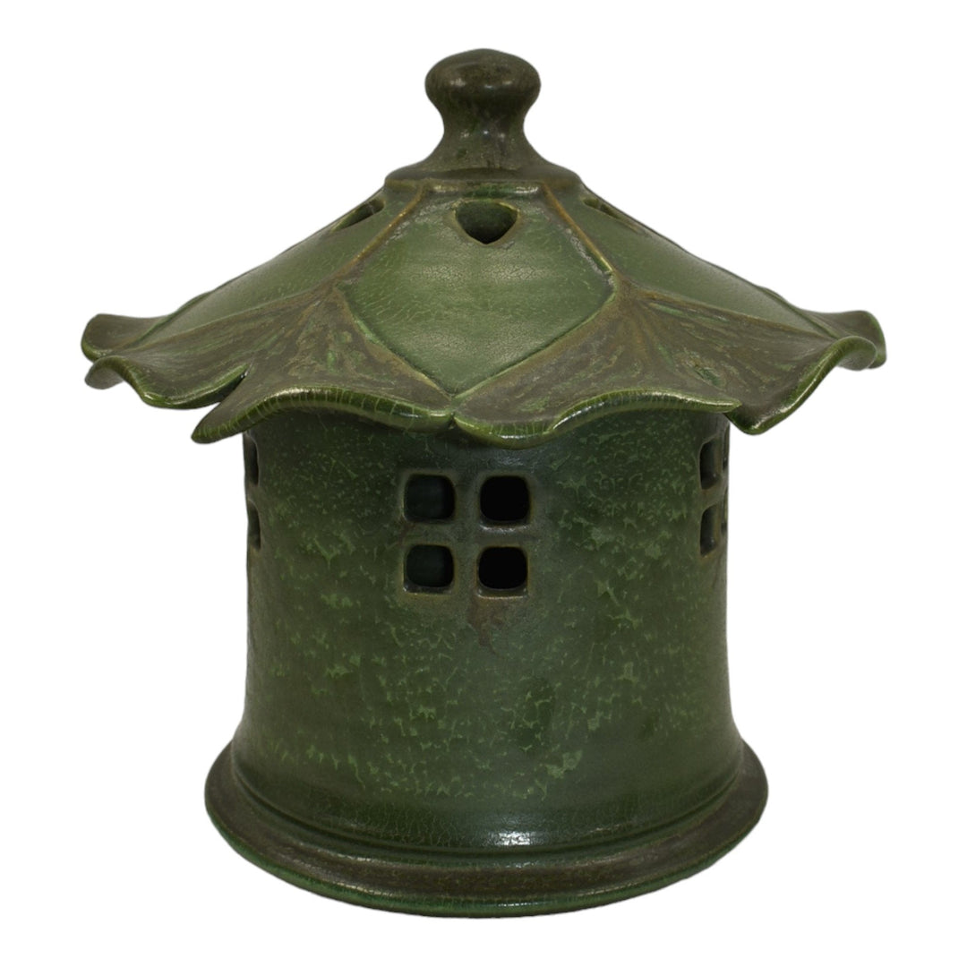 Ephraim Faience 2007 Hand Made Pottery Matte Green Ginkgo Ceramic Lantern A25