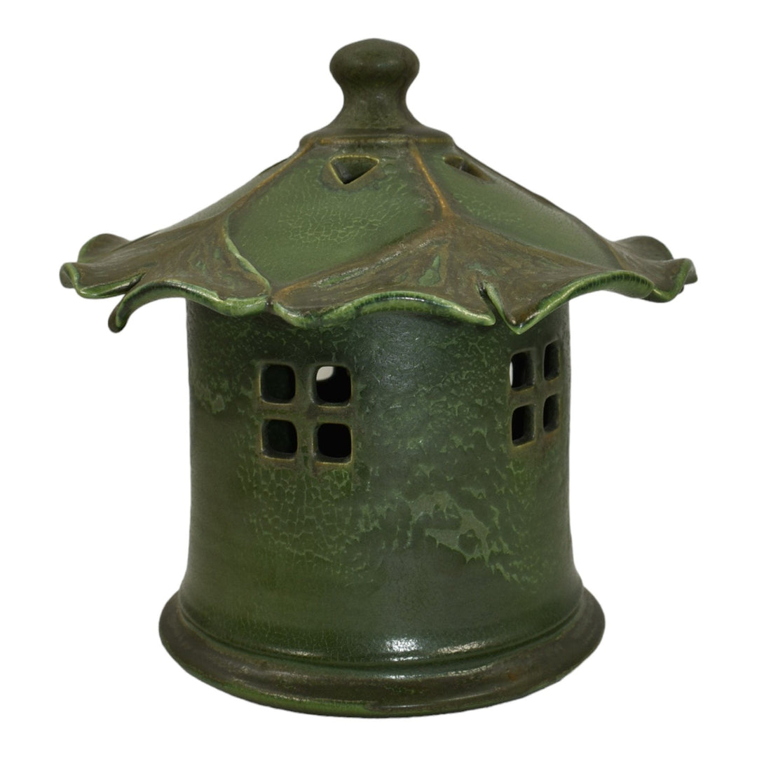 Ephraim Faience 2007 Hand Made Pottery Matte Green Ginkgo Ceramic Lantern A25