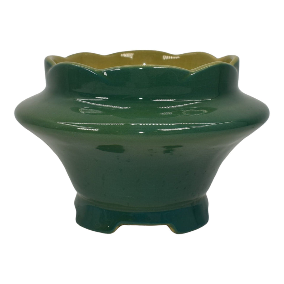 Roseville Mayfair Green 1940s Mid Century Modern Vintage Pottery Planter 1109-4