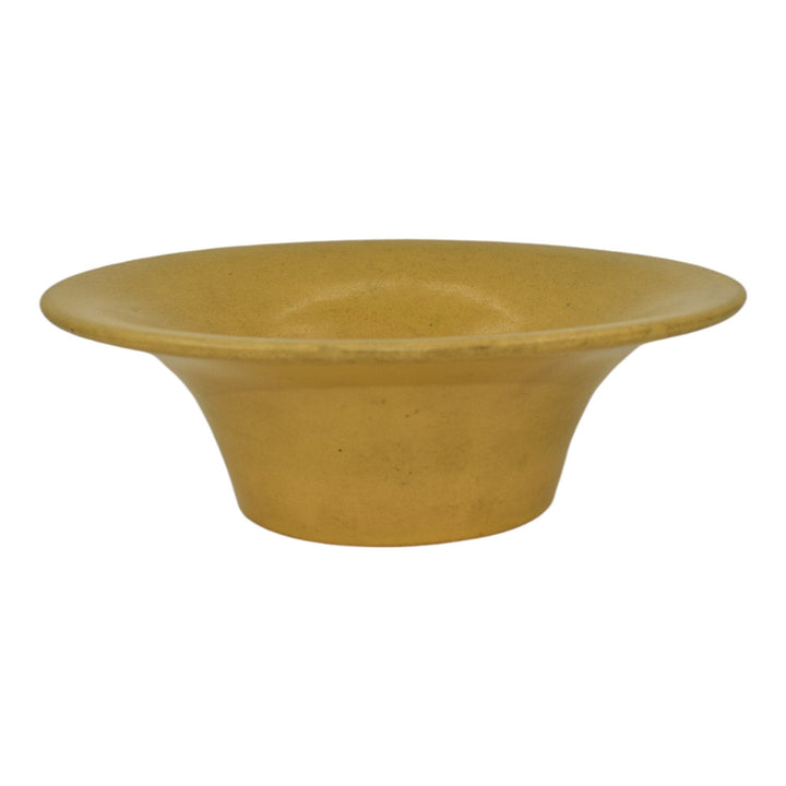 Peters And Reed Zane Ware Arts And Crafts Pottery Matte Yellow Ceramic Bowl