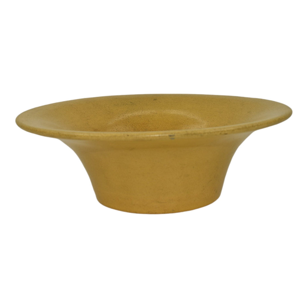 Peters And Reed Zane Ware Arts And Crafts Pottery Matte Yellow Ceramic Bowl