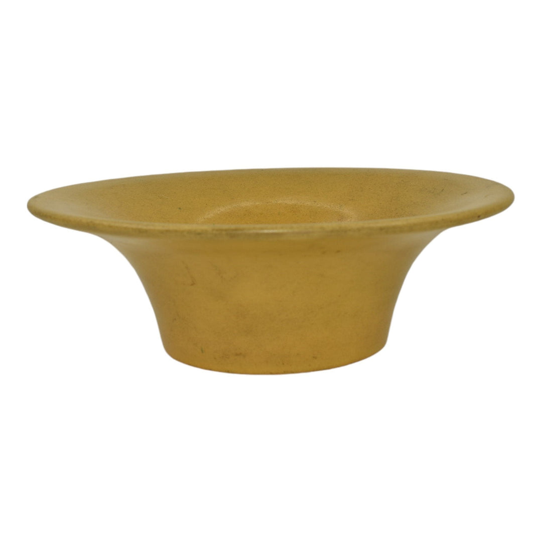 Peters And Reed Zane Ware Arts And Crafts Pottery Matte Yellow Ceramic Bowl