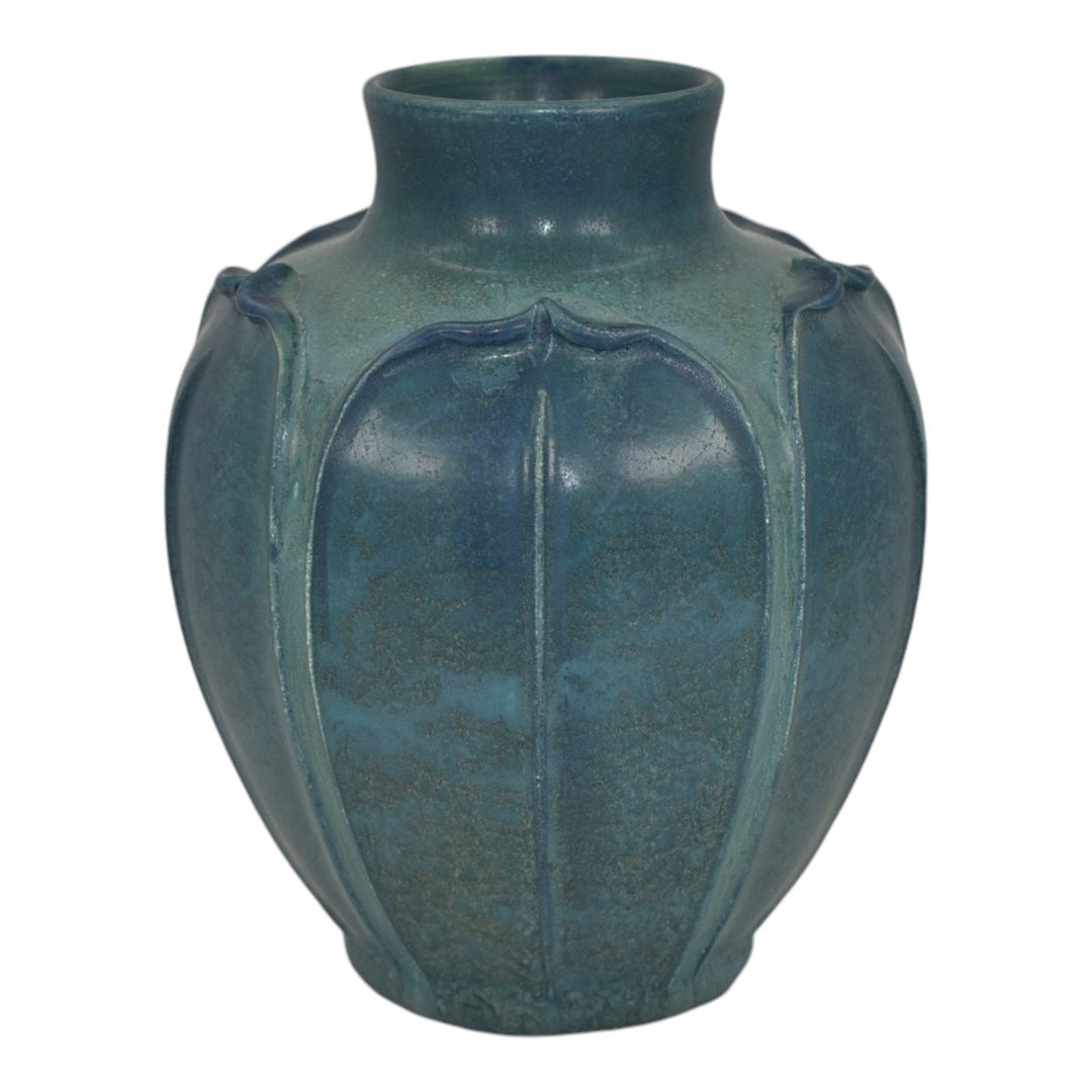 Ephraim Faience 2011 Hand Made Pottery Teal Blue Simple Leaf Ceramic Vase E21