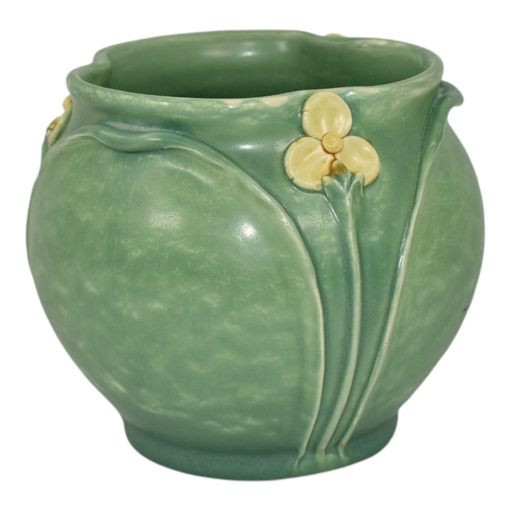 Ephraim Faience 2014 Hand Made Pottery Light Jade Green Trefoil Ceramic Vase G25