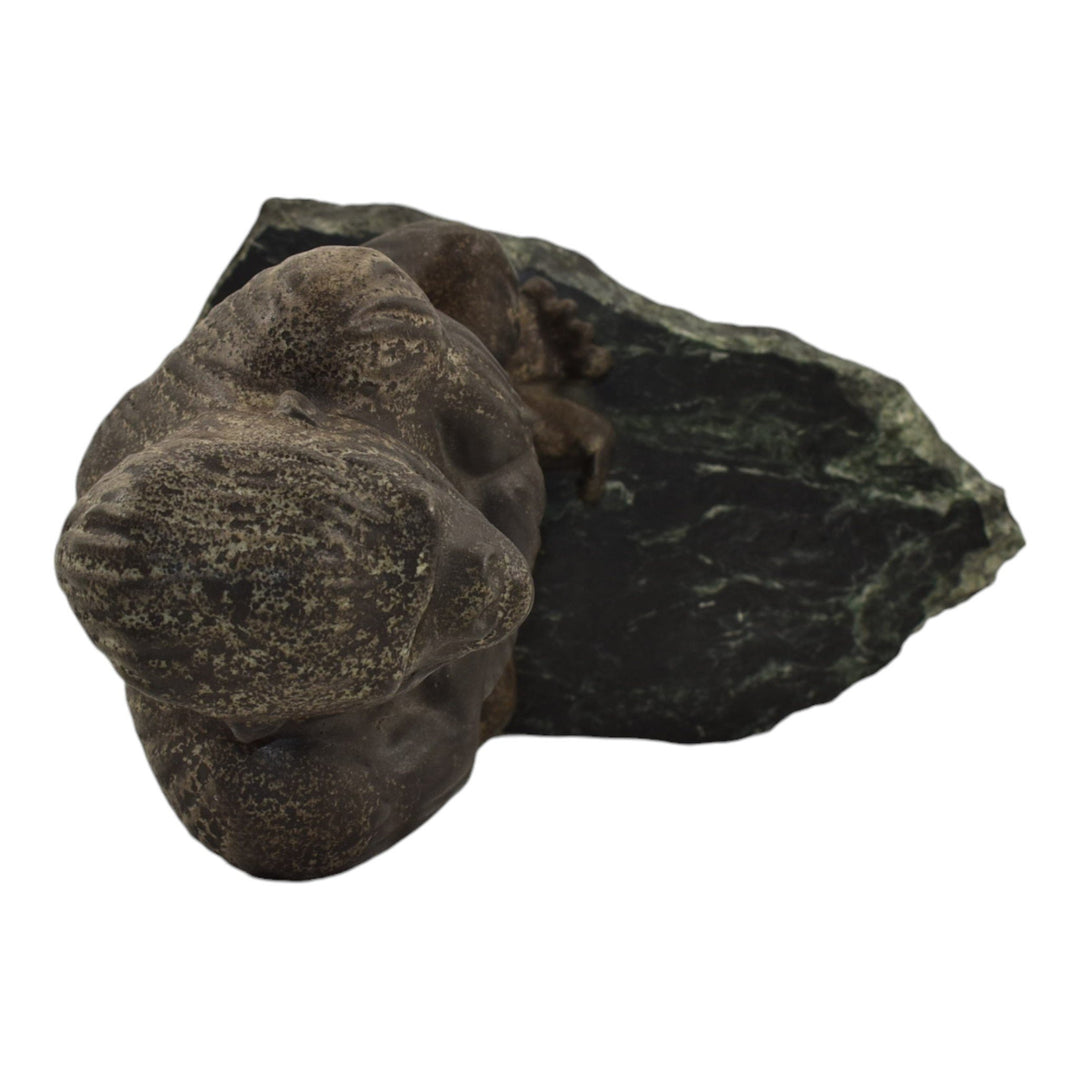 Daga Studio Vintage Art Pottery Ceramic Gorilla Figurine On A Rock 75 - Just Art Pottery