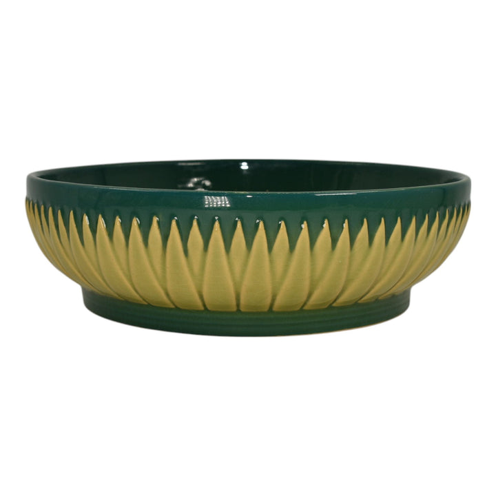 Roseville Lotus Green 1952 Vintage Mid Century Modern Pottery Ceramic Bowl L6-9