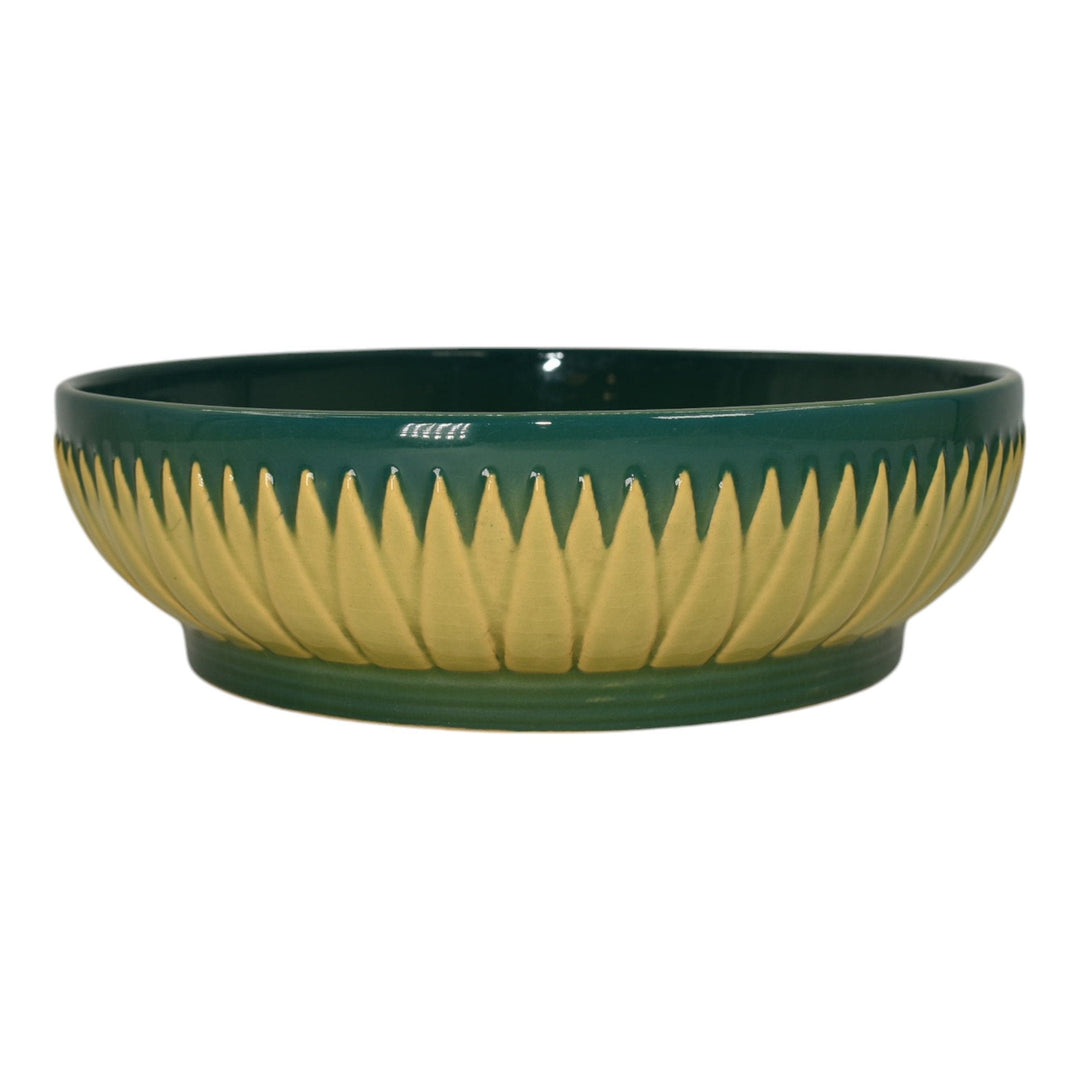 Roseville Lotus Green 1952 Vintage Mid Century Modern Pottery Ceramic Bowl L6-9