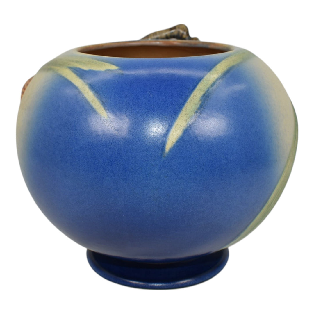 Roseville Pine Cone Blue 1936 Vintage Art Pottery Ceramic Bowl Vase 261-6