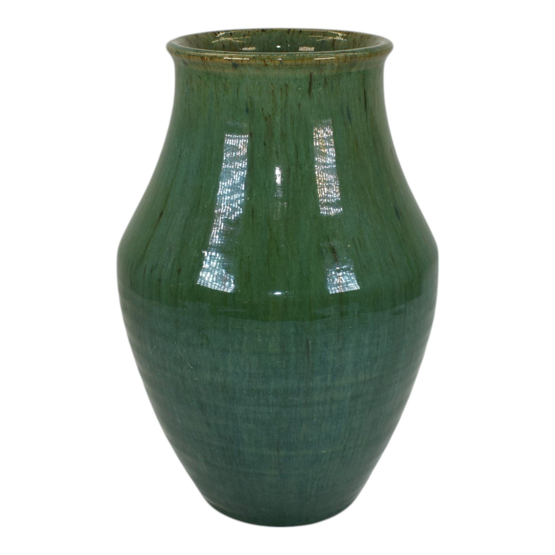 Pewabic Detroit 1940s Art Pottery Blended Green Glaze Speckled Ceramic Vase