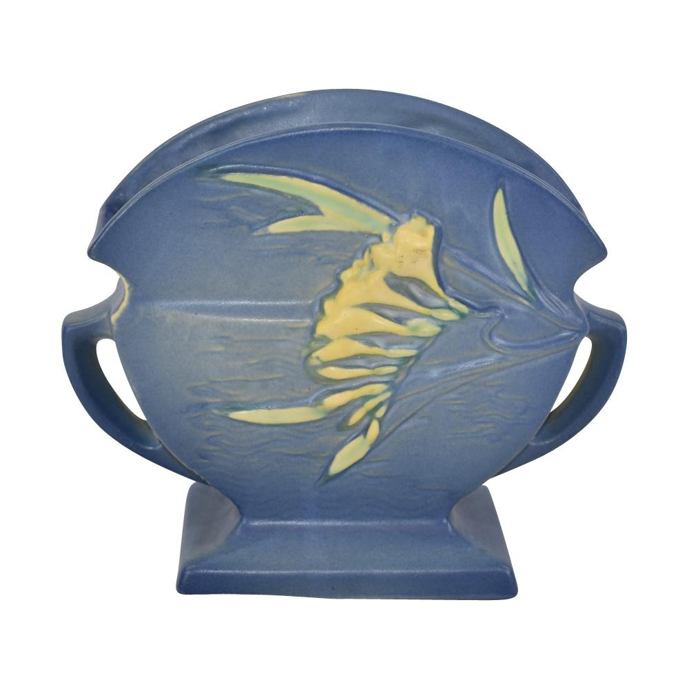 Roseville Freesia 1945 Vintage Art Pottery Blue Ceramic Pillow Vase 199-6