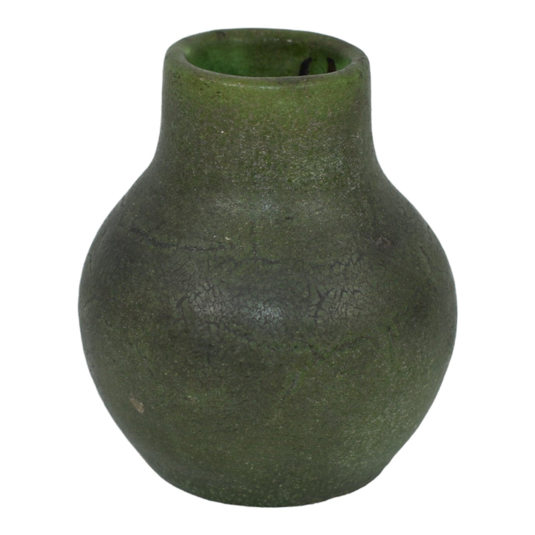 Grueby 1900s Vintage Arts and Crafts Pottery Organic Matte Green Ceramic Vase - Just Art Pottery