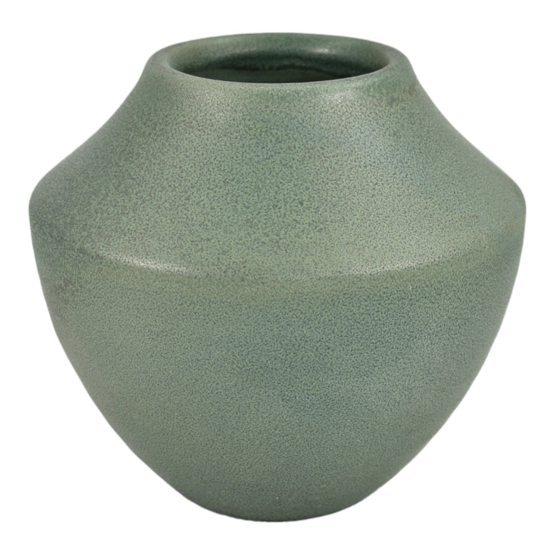 Haeger 2001 Modern Deco Art Pottery Mottled Matte Green Ribbed Ceramic Vase 541 - Just Art Pottery