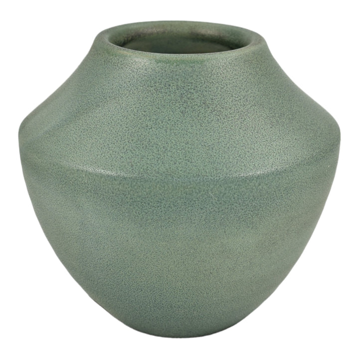 Haeger 2001 Modern Deco Art Pottery Mottled Matte Green Ribbed Ceramic Vase 541 - Just Art Pottery